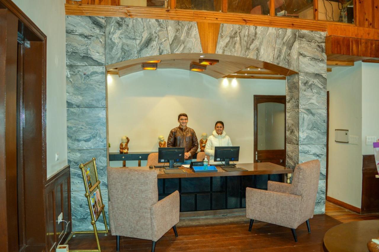 Regenta Resort & Spa Mashobra Shimla Bagian luar foto